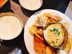 鹰嘴豆泥皮塔饼-Pita's&Tika's中东和印度风味餐厅(龙湖天街店)