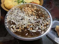 红糖冰粉-王万妈卤猪脚(青岩交通路)