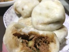 酱肉包子-包子大王(新泽巷店)