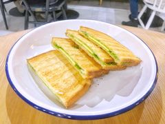 咖椰吐司-HELLO 27 意面·沙拉·帕尼尼