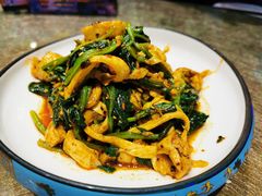 菠菜面筋-巴特餐饮6加1音乐餐吧·新疆菜