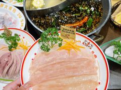 -居石捞·潮汕卤水火锅(南国明珠店)