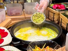 -一朵菌·野生菌探索家火锅(南亚店)