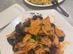 -何适山庄 ·可团建(水长城P2停车场店)