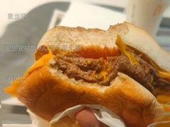 双层安格斯MAX厚牛芝士堡-麦当劳(春风店)