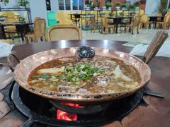 -朝伟清真铜瓢牛肉馆(三十年老·店)