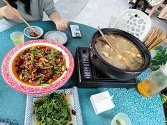 -牟记江湖重庆地标特色菜鱼蛋海鲜羊蝎子(巴南区黑金冠十多年好店)