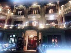 -泓炙颐凤鲜海鲜火锅料理(桐乡店)