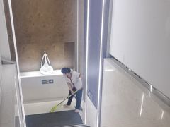 -裕龙汤泉