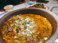 祖传石锅武昌鱼-小凤庭·地道湖北菜武昌鱼·藕汤(38年黄鹤楼店)