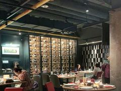 大堂-四季民福烤鸭店(西单华威约饭街店)