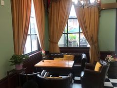 -安娜茶屋