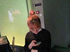 -穹六人间 people 6(岳阳路店)