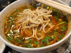 绿色千层肚-肖肖酸萝卜鱼火锅(总店)