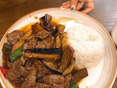 黑椒牛肉茄子饭-玥记茶餐厅(十字门华发商都一期绸带店)