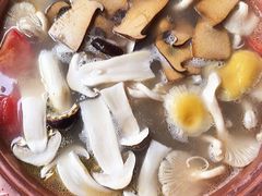 -民食香·腊排骨野生菌美食(木府店)