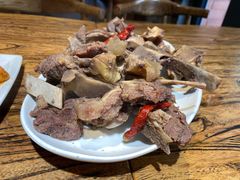 牛骨头-有奴思烤肉·清真(正宁路店)