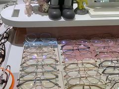 -GOOMI久米眼镜·蔡司·依视路·明月官方授权店(龙德紫金店)