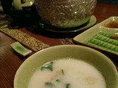 -院子君亭亚洲厨房花园餐厅