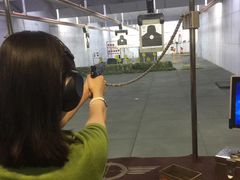 -都市枪神实弹射击俱乐部