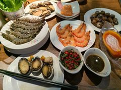 -领鲜活海鲜榴莲自助火锅(东门店)