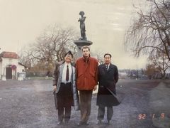 -原子球塔