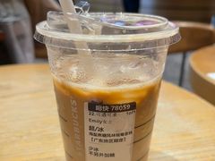 海盐焦糖风味鸳鸯拿铁（广东地区限定）-星巴克(广州南站A18检票口楼上)