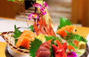Super Sashimi Platter