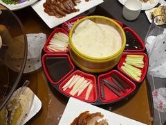 -尚宴(盛世广场·食尚街店)