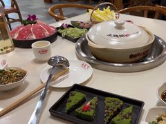 -土连锅·现熬养生汤锅(梁家巷店)