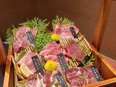 -山川小町·极番烧肉(新地假日广场店)
