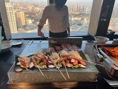 -唐拉雅秀酒店-西锦汇空中BBQ·思创餐厅