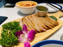 香烤猪颈肉配秘制蘸料-正泰餐厅AmazingThai(新奥购物中心店)