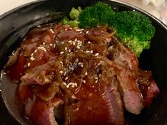 招牌低温烧牛肉饭-SimplyTimes鎏金食堂