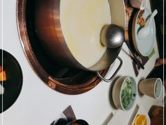 -洪氏嗨捞·猪肚鸡火锅(阳光天地店)