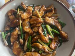 -鲤鱼塘农家山庄