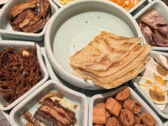 -静之湖湖畔餐厅