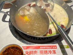 -左庭右院鲜牛肉火锅(金山万达店)