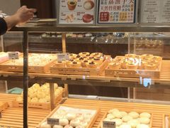 面包甜点陈列柜-君之狮子山·轻糖烘焙(松江印象城店)