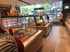 -巴黎贝甜(大宁国际商业广场店)