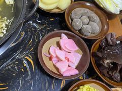 -重庆故事姊妹老火锅(财经学院店)