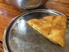 -鸿浩扒猪脚米线