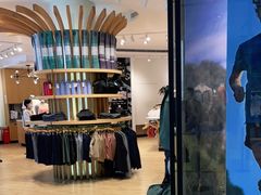 -lululemon(上海浦东IFC店)