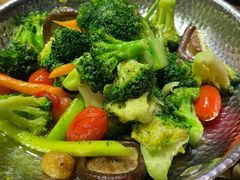 黄油焗烤有机蔬菜-卢布里西餐厅(总店)