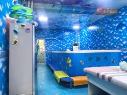 -开心岛婴儿游泳母婴用品店