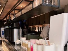 -湊湊火锅·茶憩(南京东路悦荟店)