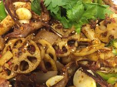 干锅鸭舌-靓蛙馆