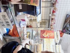 -白玉兰食品甜凤店(合生汇店)