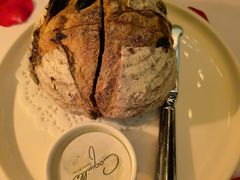 餐前面包-壳里西餐厅Coquille Seafood Bistro(蒙自路店)