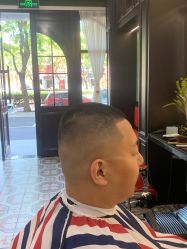 -豪帅男士理容馆